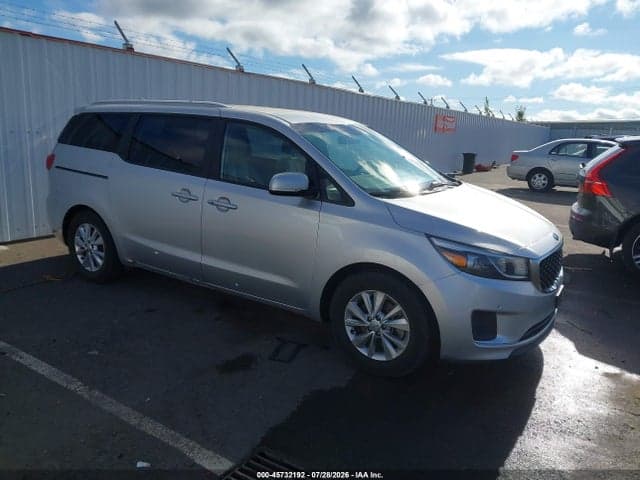 2017 KIA SEDONA LX 1