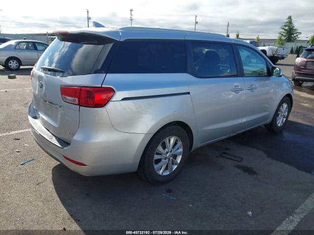 2017 KIA SEDONA LX 4