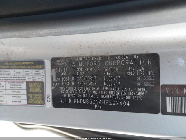 2017 KIA SEDONA LX 9
