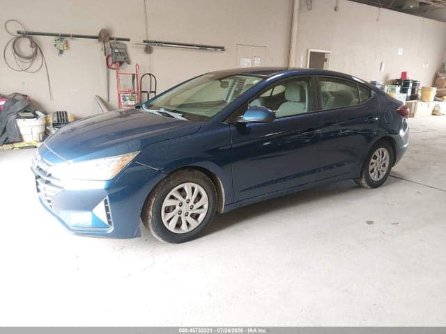 2019 HYUNDAI ELANTRA SE 2