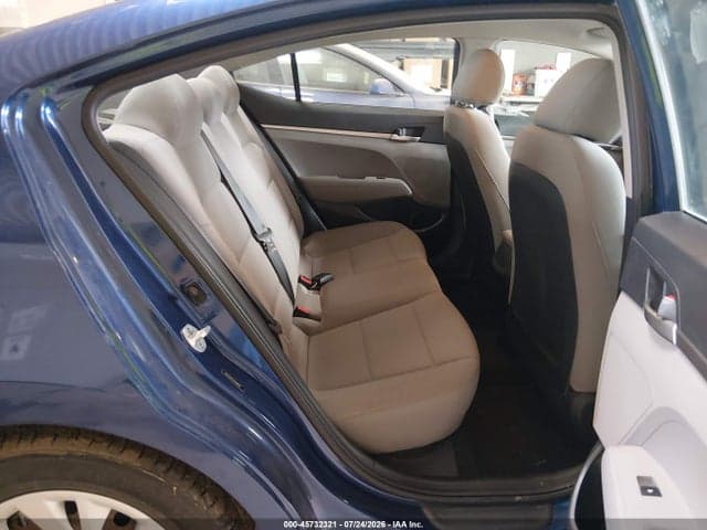 2019 HYUNDAI ELANTRA SE 8