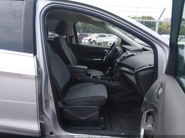 2017 FORD ESCAPE SE 5