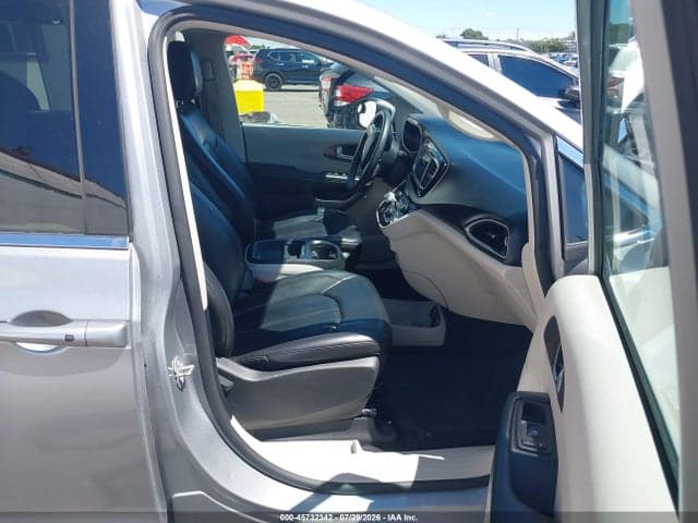 2020 CHRYSLER VOYAGER LXI 5