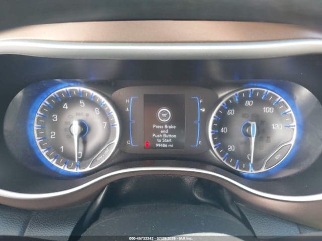 2020 CHRYSLER VOYAGER LXI 7