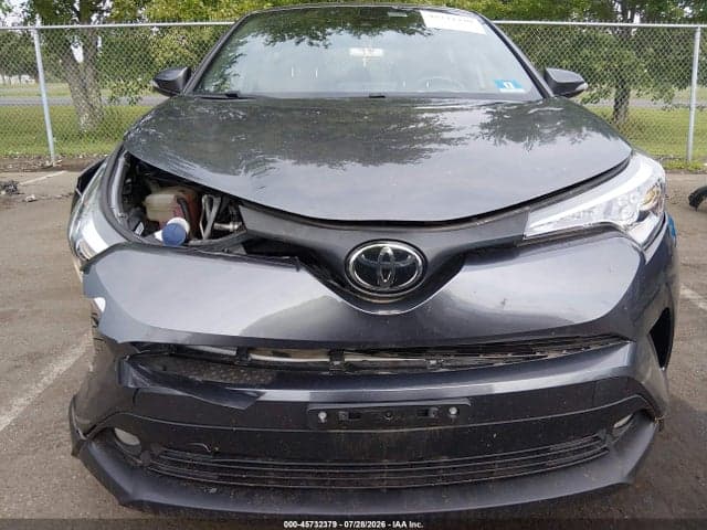 2018 TOYOTA C-HR XLE PREMIUM 6