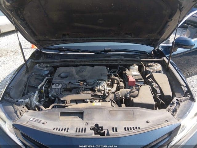 2020 TOYOTA CAMRY SE 10