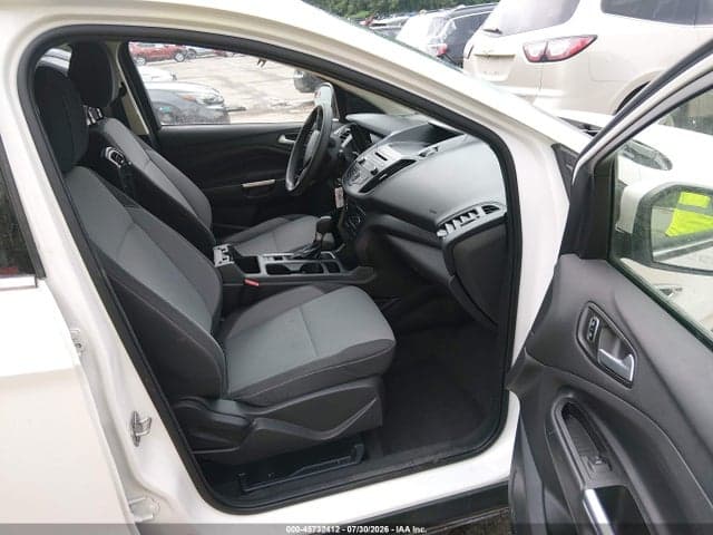 2017 FORD ESCAPE SE 5