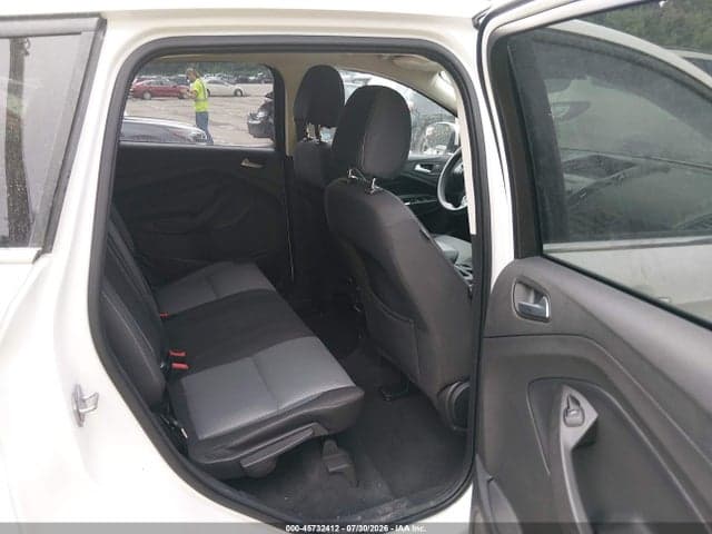 2017 FORD ESCAPE SE 8