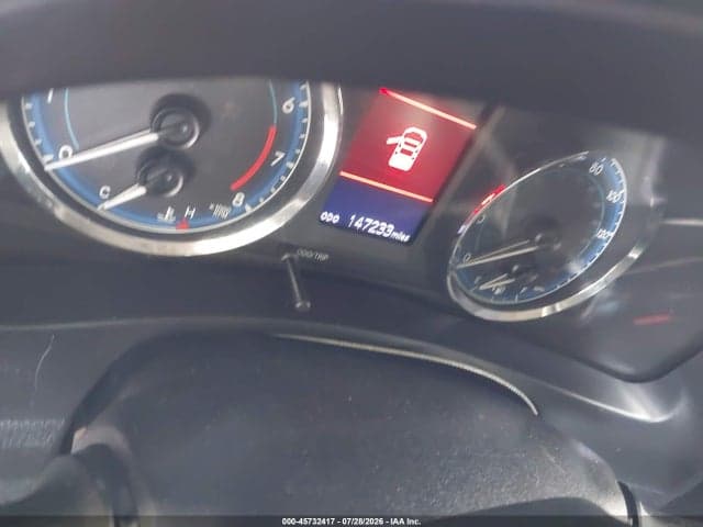 2018 TOYOTA COROLLA LE 7