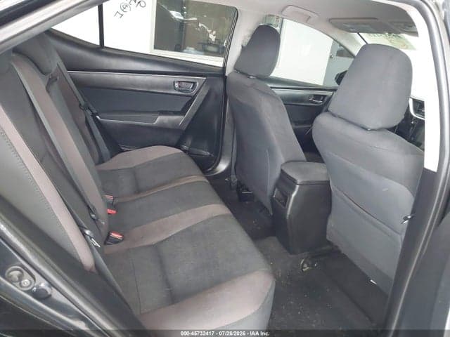 2018 TOYOTA COROLLA LE 8
