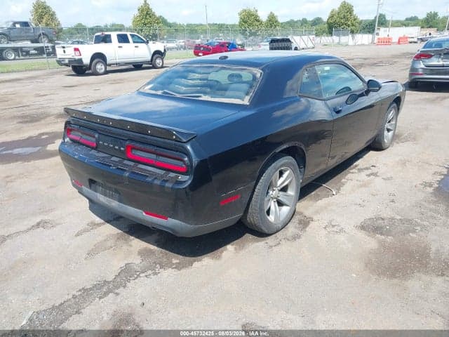 2018 DODGE CHALLENGER SXT 4