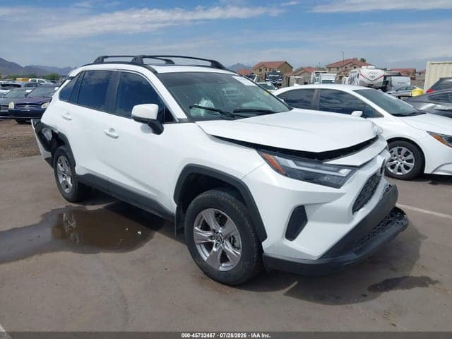 2025 TOYOTA RAV4 XLE 1