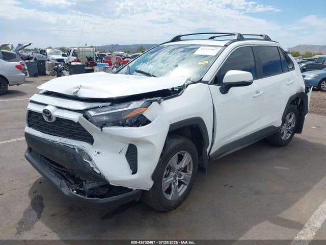 2025 TOYOTA RAV4 XLE 2