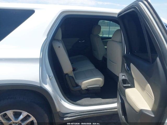 2022 CHEVROLET TRAVERSE FWD LS 8