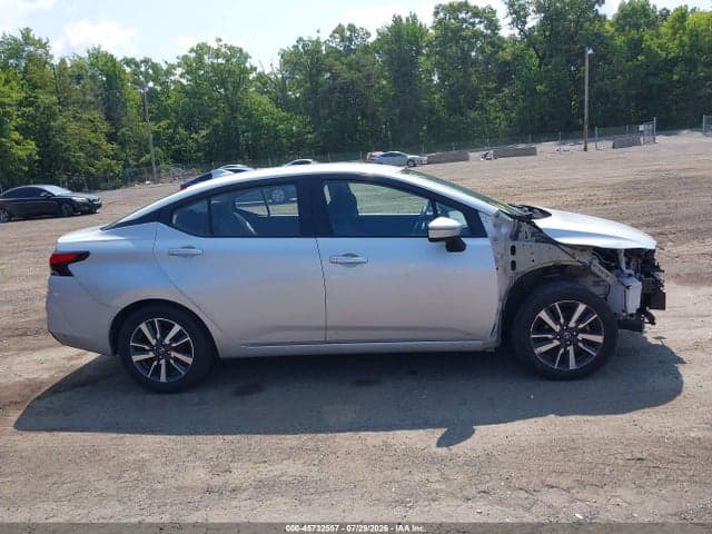2021 NISSAN VERSA SV XTRONIC CVT 13