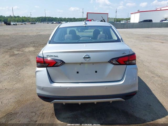 2021 NISSAN VERSA SV XTRONIC CVT 16
