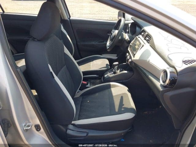 2021 NISSAN VERSA SV XTRONIC CVT 5
