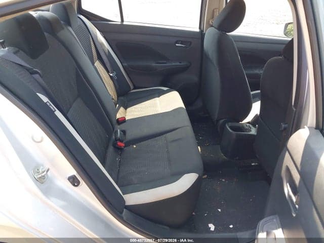 2021 NISSAN VERSA SV XTRONIC CVT 8