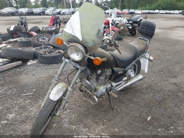 1983 YAMAHA XV550 2