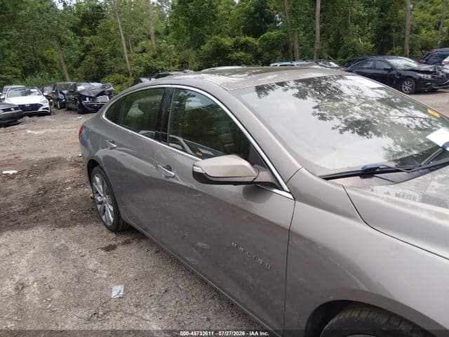 2017 CHEVROLET MALIBU PREMIER 13