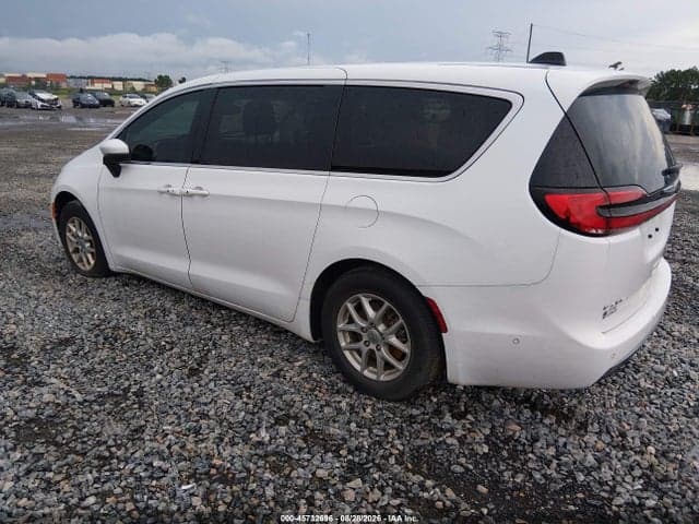 2023 CHRYSLER PACIFICA TOURING L 3