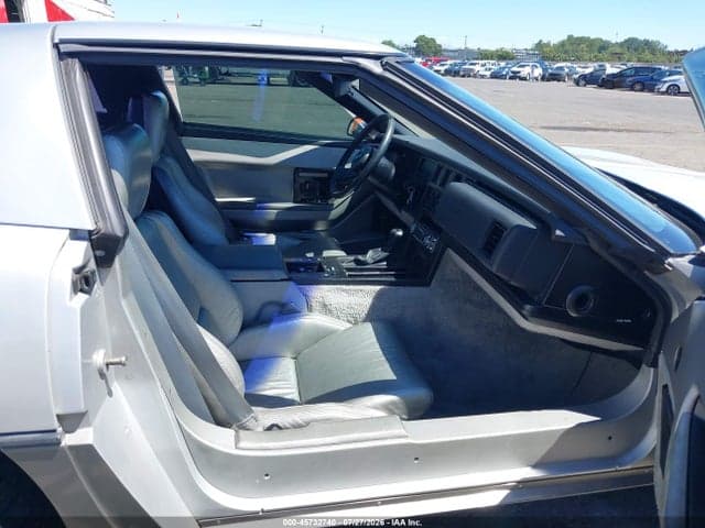 1985 CHEVROLET CORVETTE 5