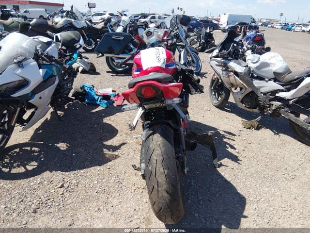 2024 HONDA CBR650 R 6
