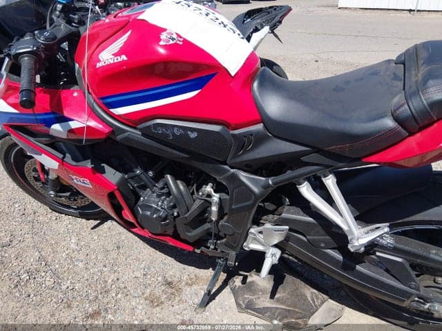 2024 HONDA CBR650 R 9