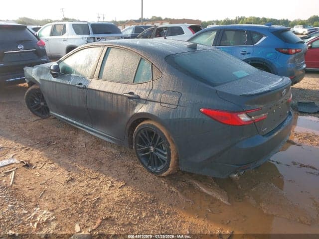 2025 TOYOTA CAMRY SE 3