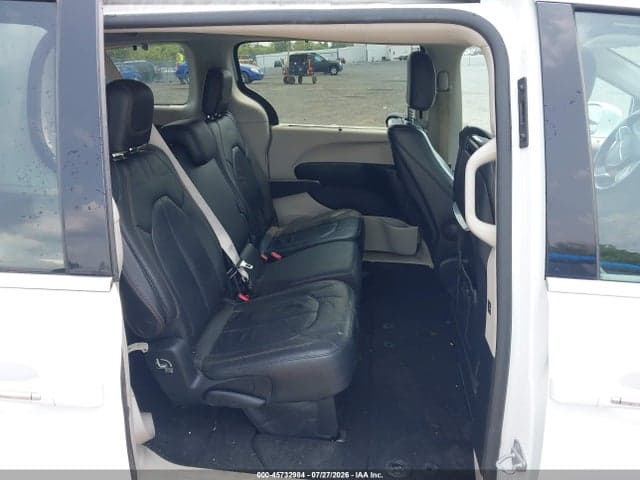 2017 CHRYSLER PACIFICA TOURING-L PLUS 8