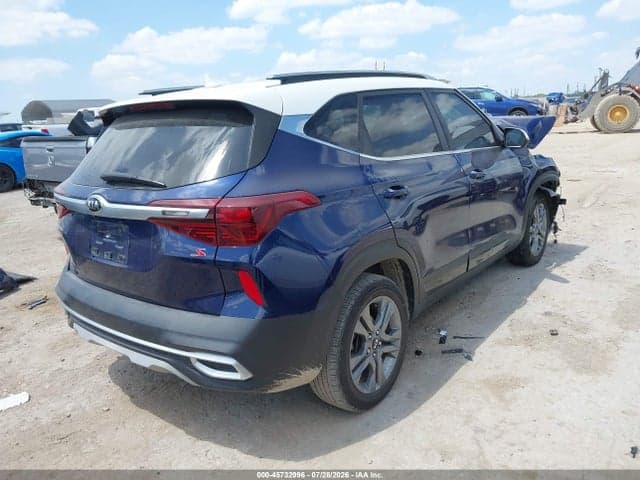 2021 KIA SELTOS S 4