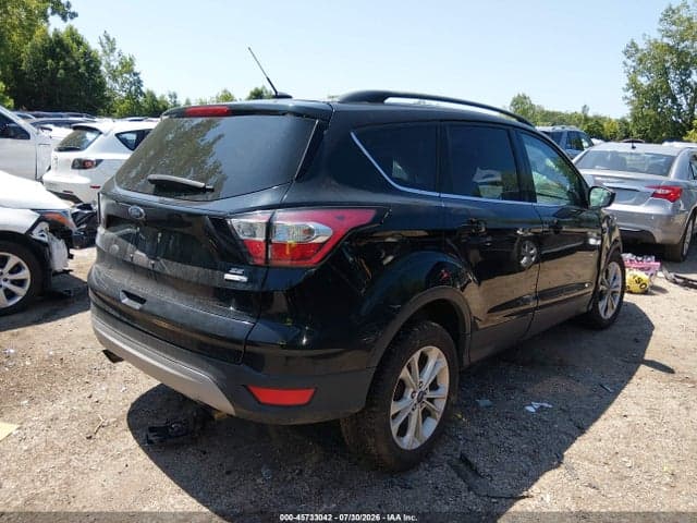 2018 FORD ESCAPE SE 4