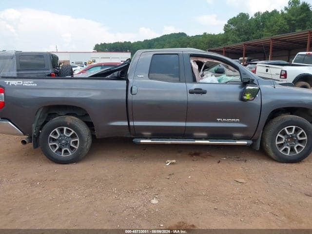 2017 TOYOTA TUNDRA SR5 5.7L V8 17