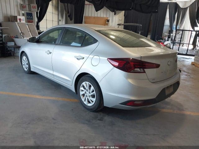 2019 HYUNDAI ELANTRA SE 3