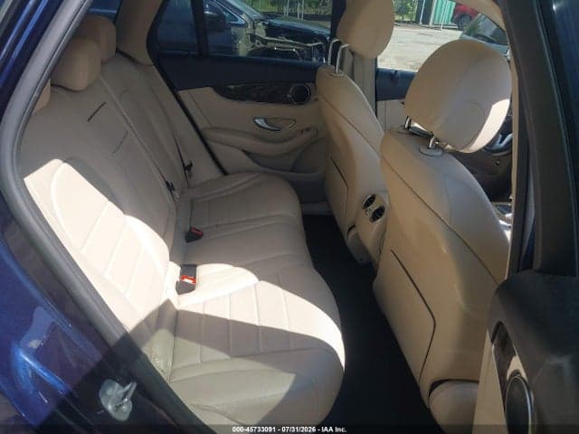 2020 MERCEDES-BENZ GLC 300 4MATIC 8