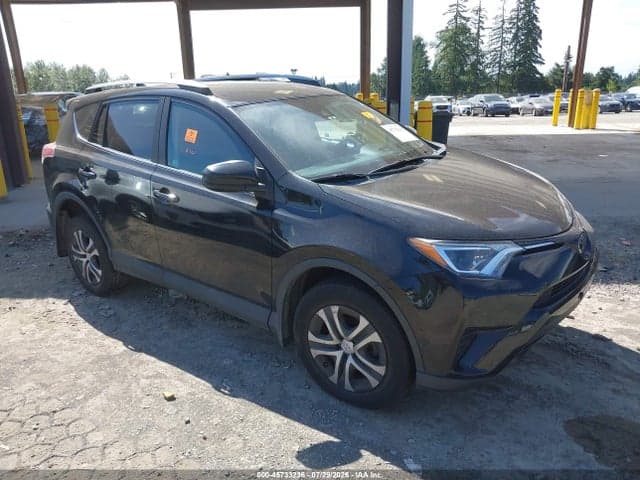 2018 TOYOTA RAV4 LE 1
