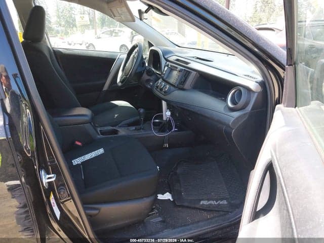 2018 TOYOTA RAV4 LE 5
