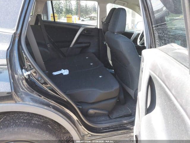 2018 TOYOTA RAV4 LE 8