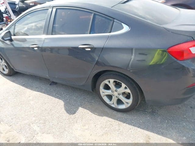 2017 CHEVROLET CRUZE LT AUTO 14