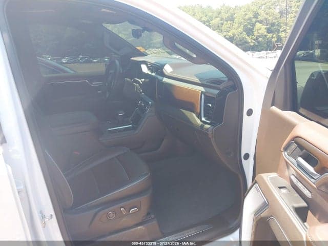 2025 GMC SIERRA 1500 4WD SHORT BOX DENALI 5
