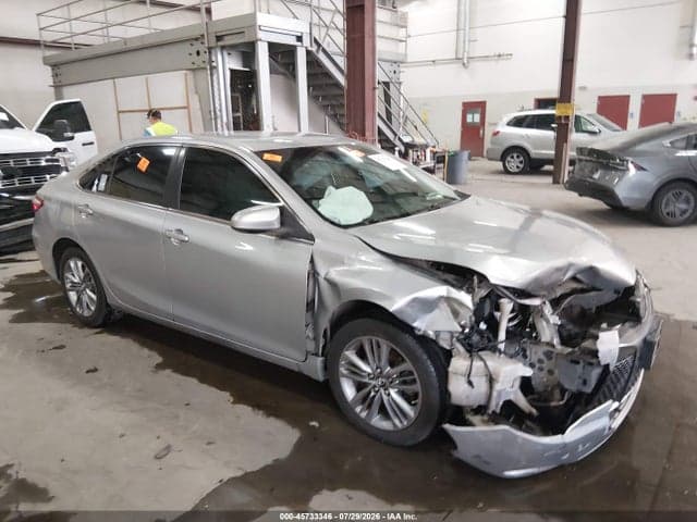 2017 TOYOTA CAMRY SE 1