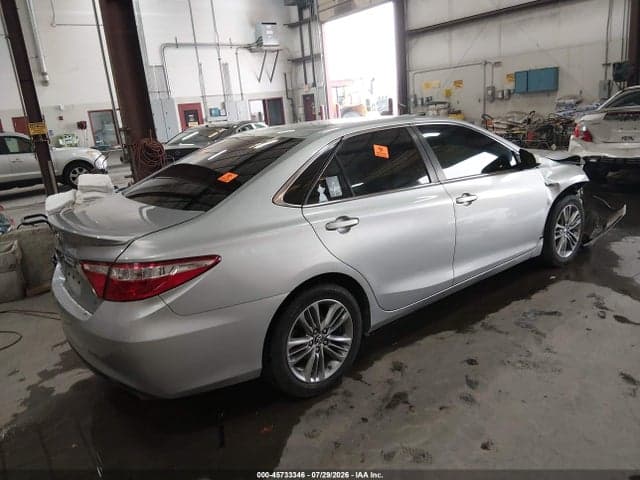 2017 TOYOTA CAMRY SE 4