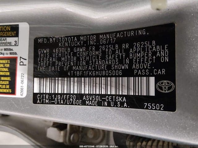 2017 TOYOTA CAMRY SE 9
