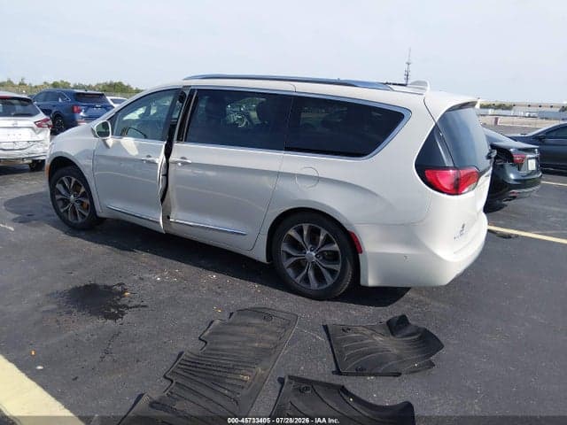 2017 CHRYSLER PACIFICA LIMITED 3