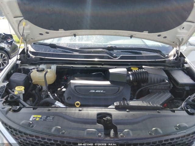 2017 CHRYSLER PACIFICA LIMITED 10