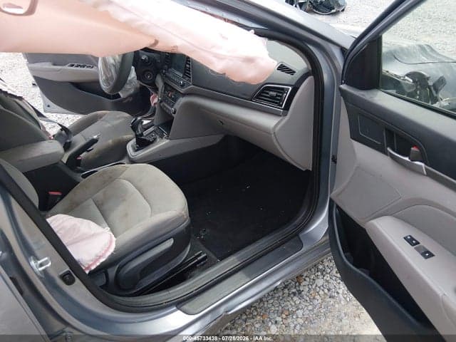 2017 HYUNDAI ELANTRA SE 5