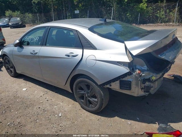 2022 HYUNDAI ELANTRA SEL 3