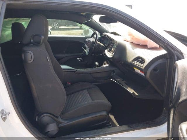 2021 DODGE CHALLENGER SXT 5