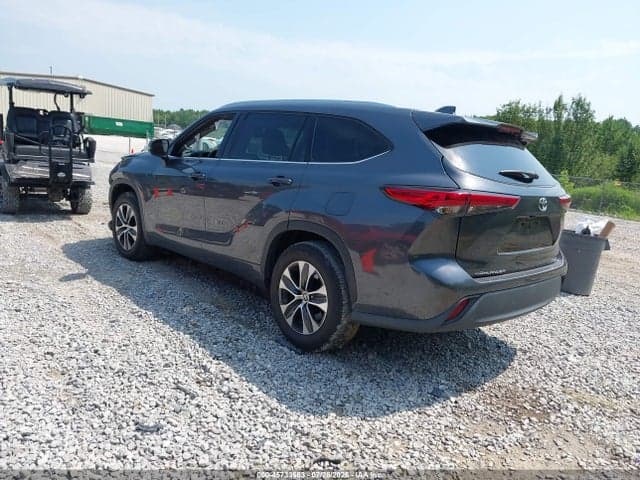 2020 TOYOTA HIGHLANDER XLE 3