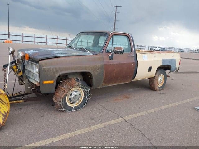 1982 CHEVROLET K20 2